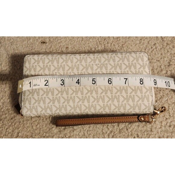 Michael Kors Jet Set Travel Double Zip Wristlet - Vanilla - Picture 4 of 5